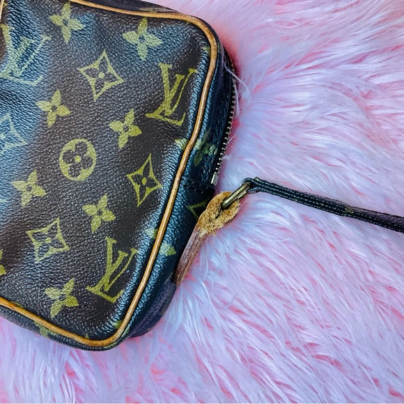 AUTHENTIC Vintage Louis Vuitton Danube crossbody camera bag - Picture 3 of 11